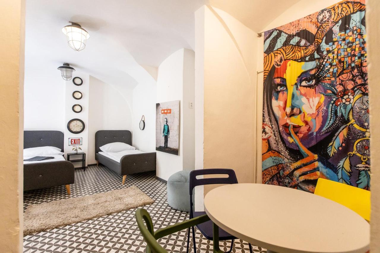 Zeitlos Boutique Hostel Bratislava Eksteriør bilde